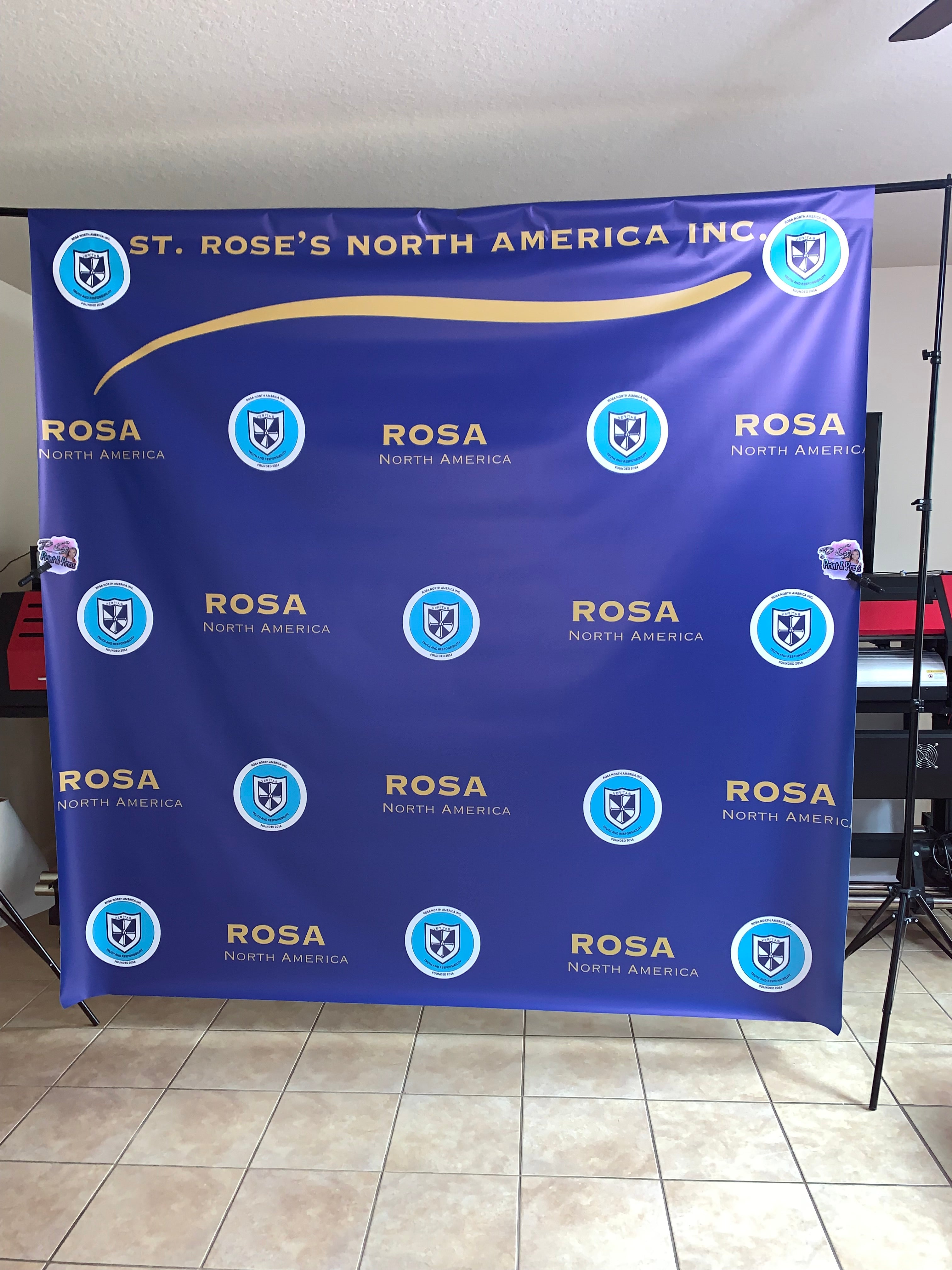 Backdrop / Banner