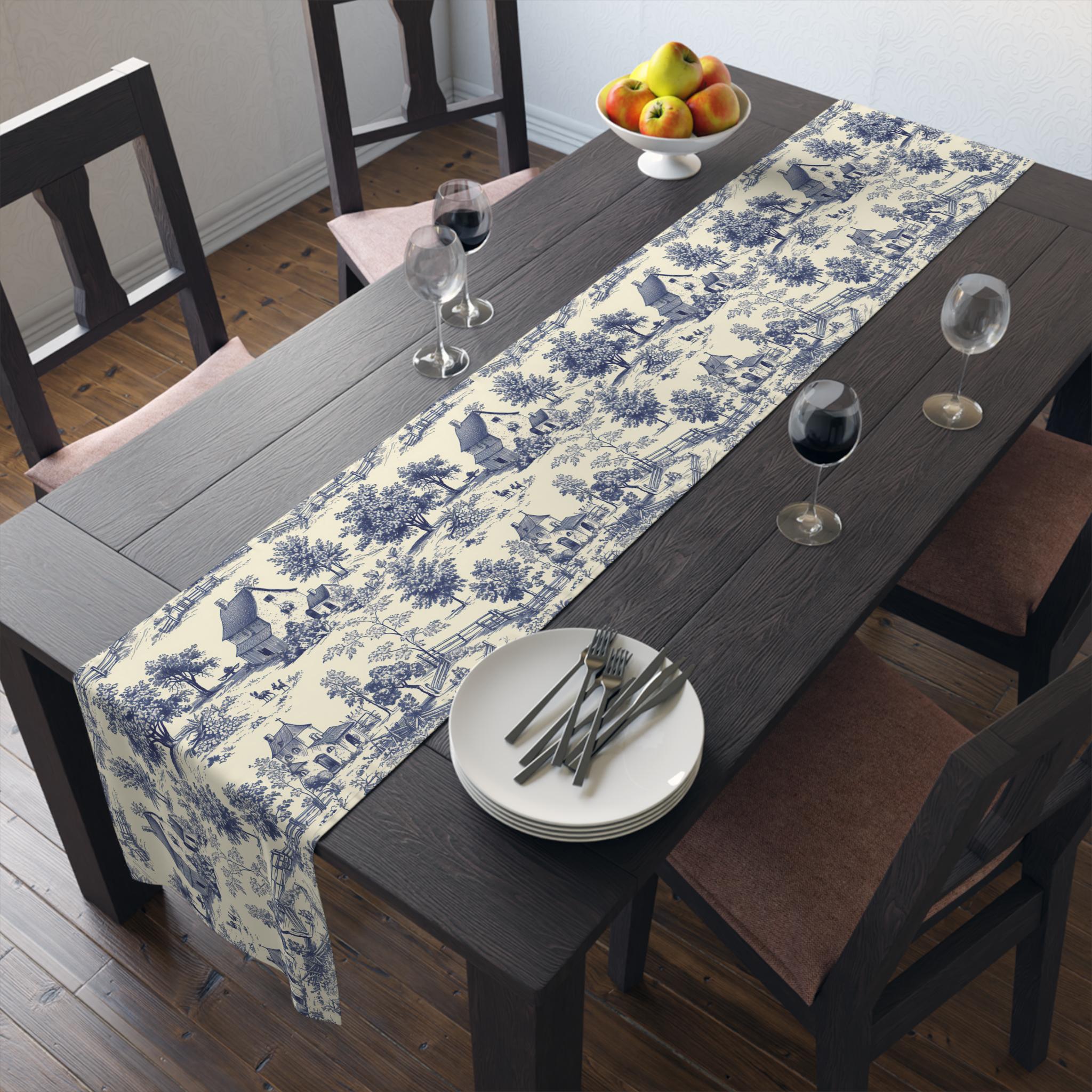 Classic Blue and White Chinioserie Toile De Jouy Table Runner Farmhouse kitchen (Cotton, Poly)