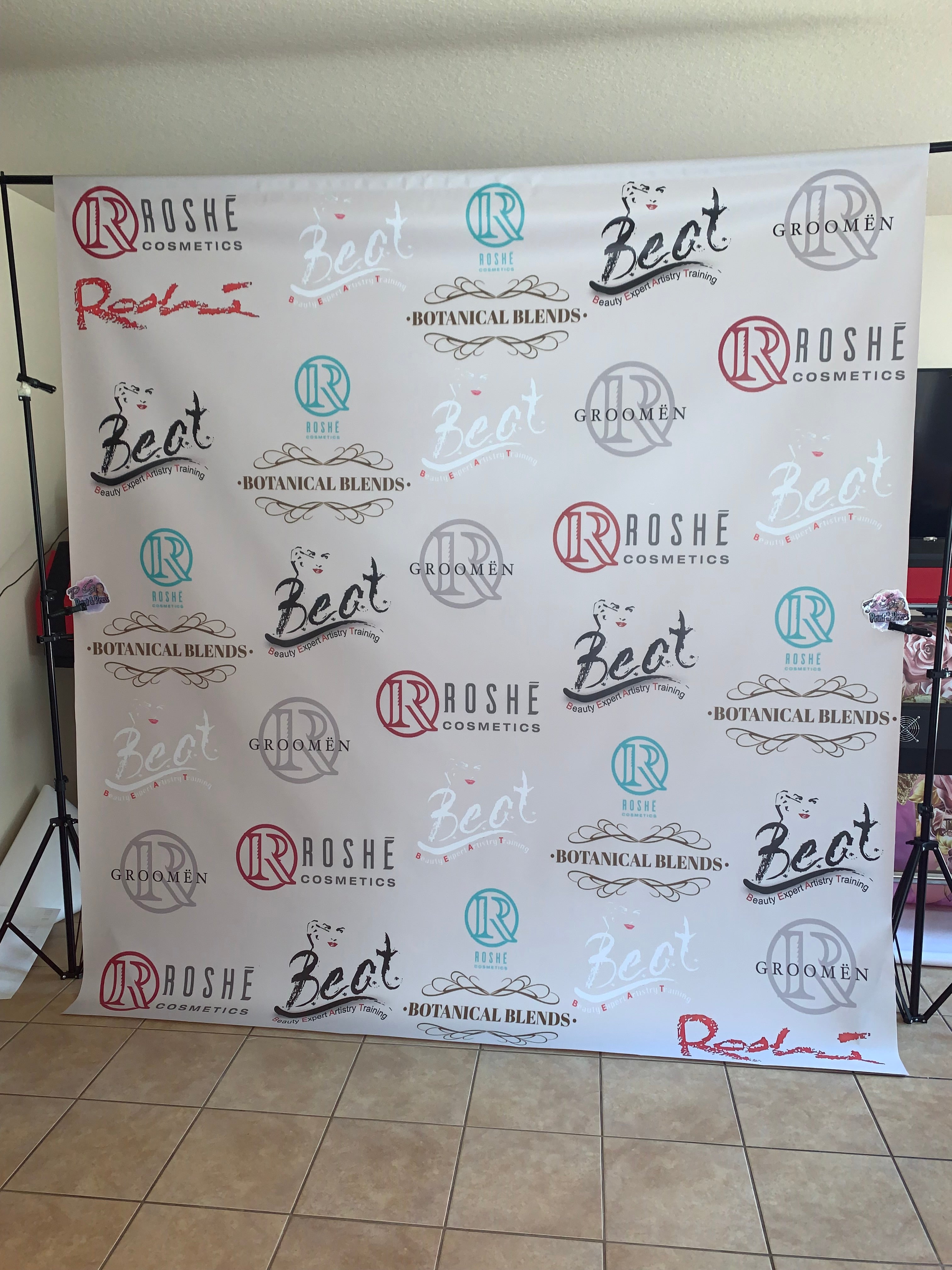 Backdrop / Banner